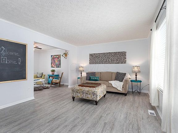 3rd image of 6725 Alberta Pl