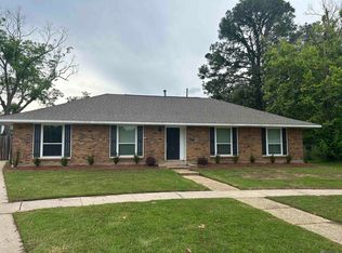 1777 Rue Desiree, Baton Rouge, LA 70810