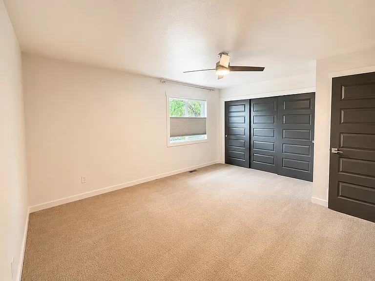 320 Parkway Cir N — Photo 19