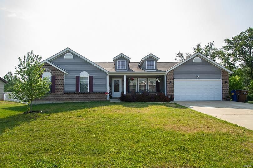 1st image of 220 Creekwood Blvd