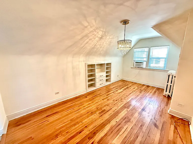 1454 N Marion St — Photo 2