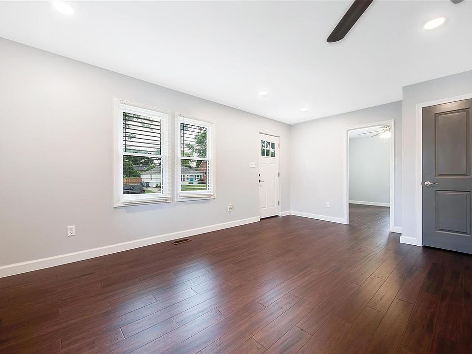 1051 Charleville Ave, Saint Louis, MO 63119 Zillow