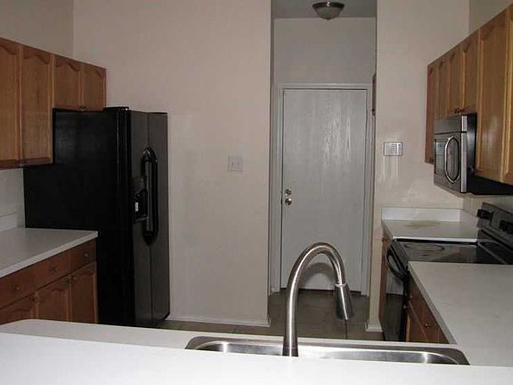 2nd image of 5836 Tinsley Dr