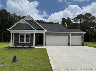 3147 Wolfpack Ln, Fayetteville, NC 28312