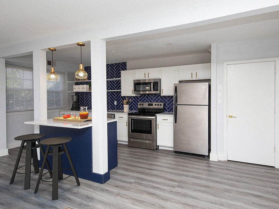 Breakfast Bar