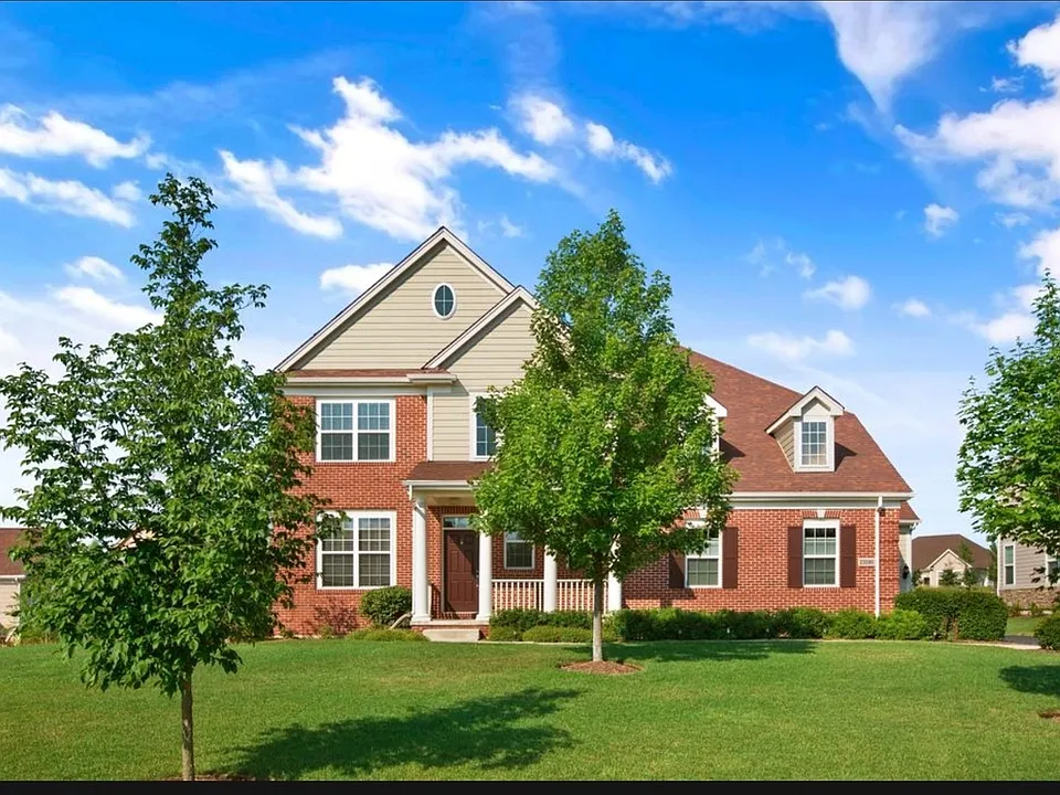 23590 N Sanctuary Club Dr
