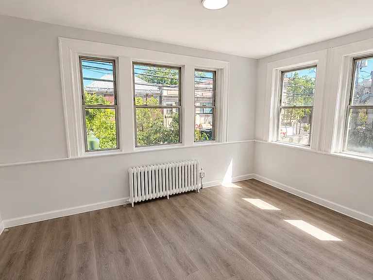 1883 Springfield Ave #1 — Photo 1