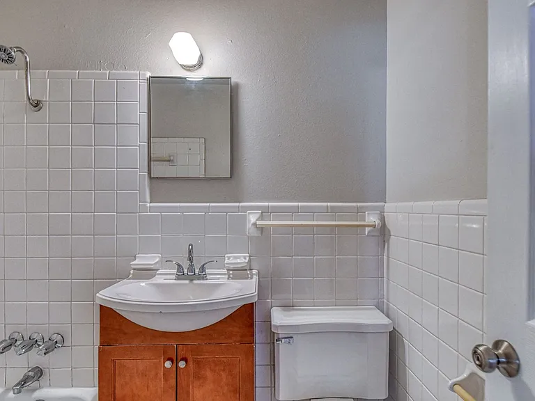 711 Jenkins Ave — Photo 12
