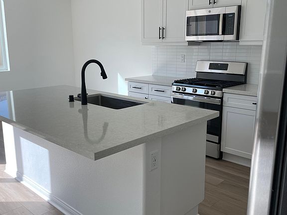 5th image of 24047 Ashton Rd