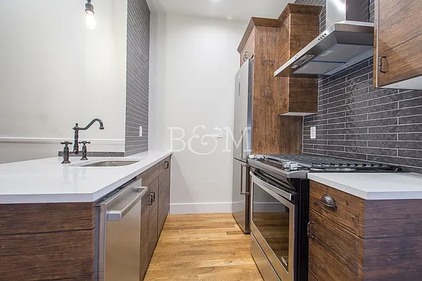 Rented by Brick&Mortar | media 12