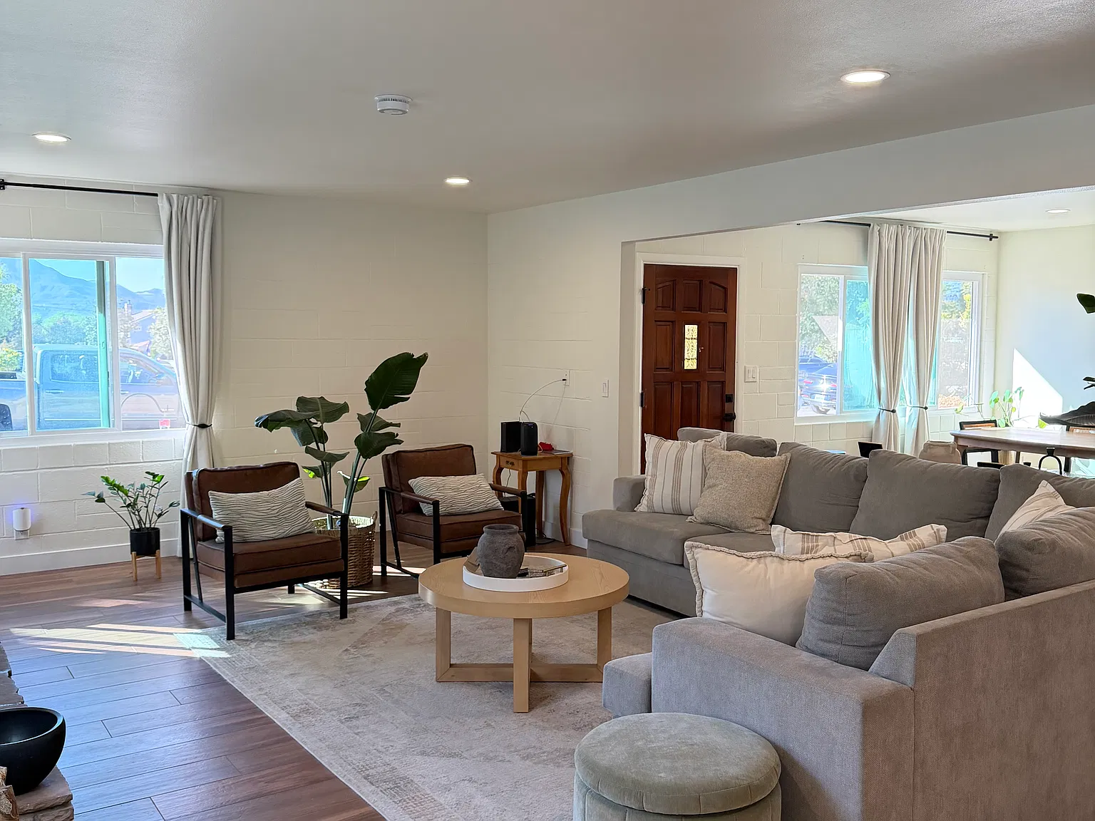 3 bed, 1600 sqft, $3,800 — Photo 3