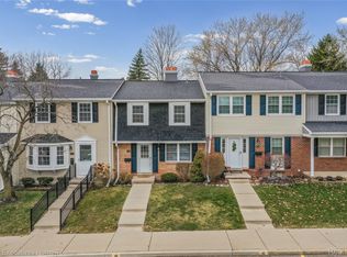 42750 Lyric Ct, Northville, MI 48167