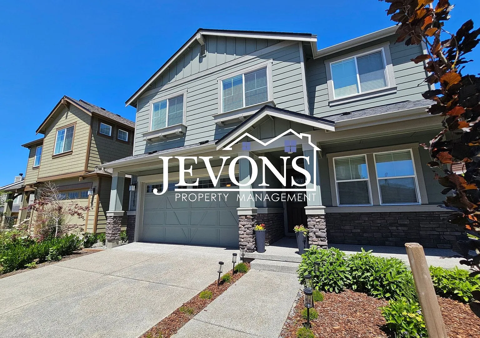 Newly Built 5BR/3BA Issaquah Highlands Home 2-Car Garage & W/D Included — Photo 2