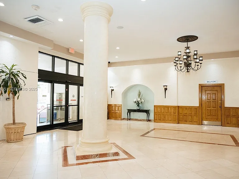 3725 S Ocean Dr #1019 — Photo 37
