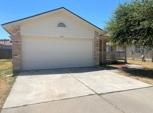 305 Millook Hvn, Hutto, TX 78634