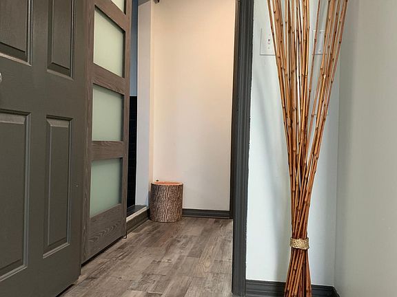 5th image of 285 Barthe Dr #Penthouse
