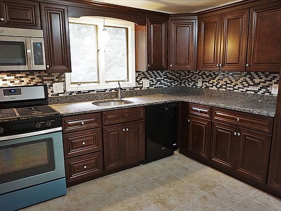 Gorgeous Gourmet Kitchen