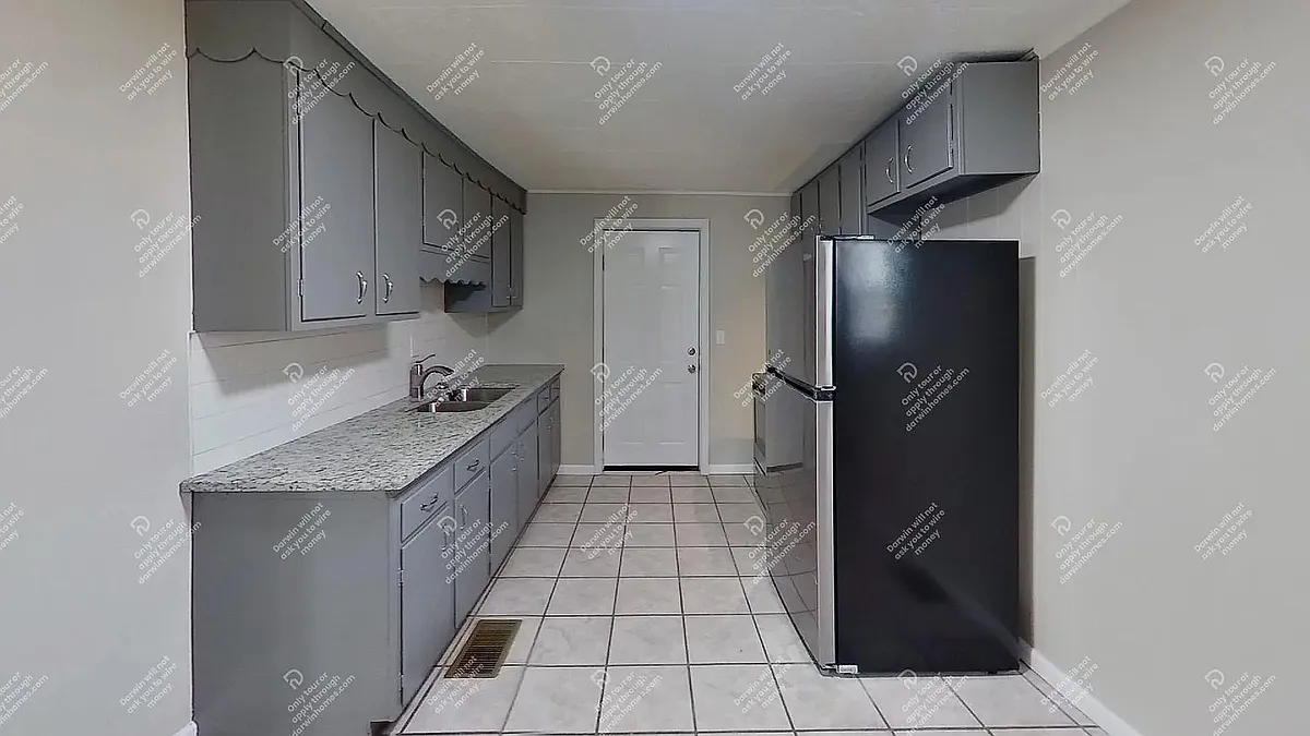 jpg - 4808 NE 47th St