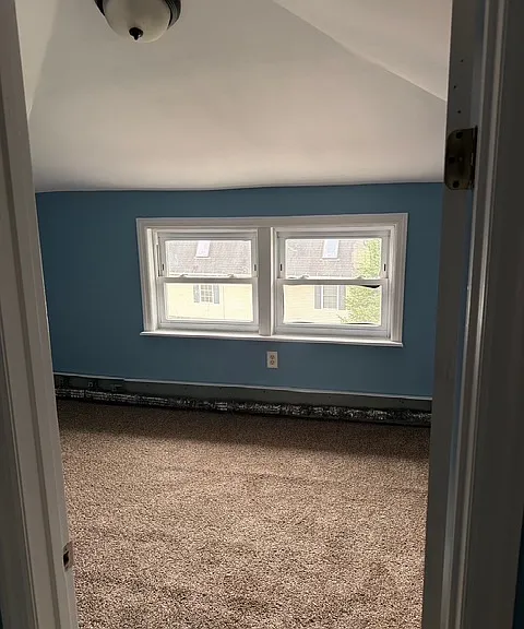 408 Park Ave — Photo 13