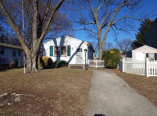710 Bunch Ave, Glen Burnie, MD 21060