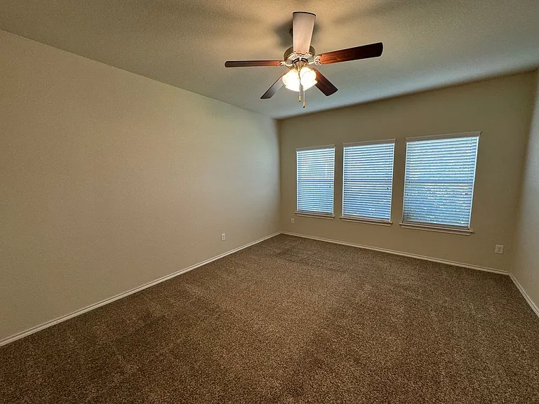 3020 Tamarack Ln — Photo 23