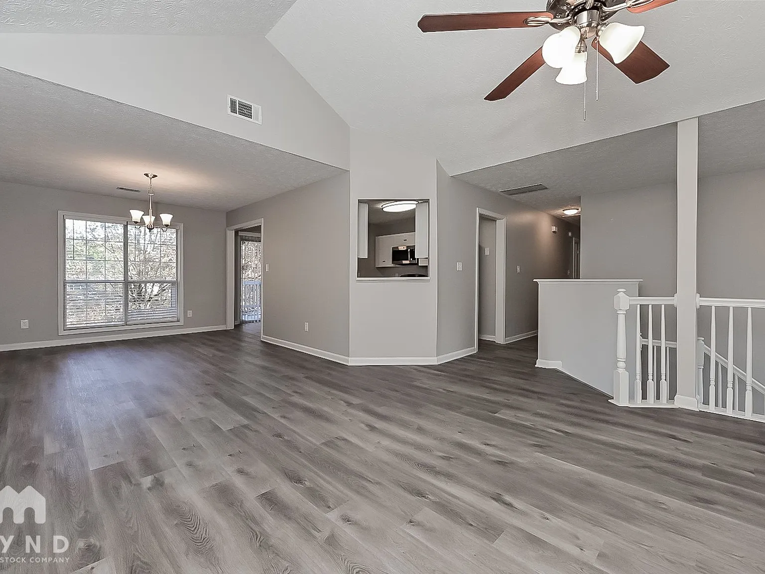 4 bed, 3.0 bath, 2384 sqft, $2,365 — Photo 4