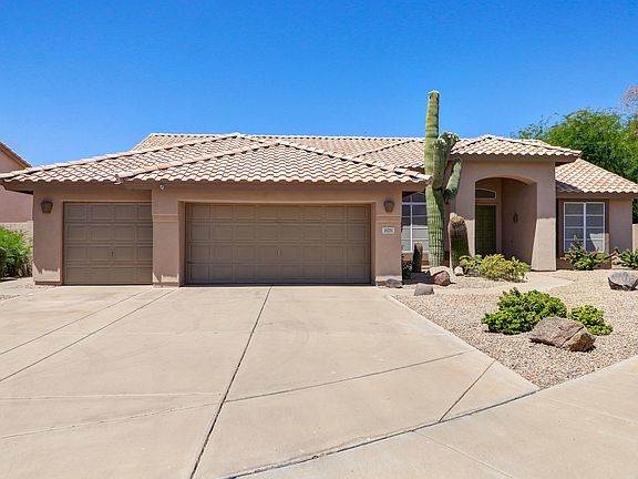 3rd image of 2070 N 133rd Cir