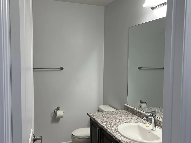 178 Seeley Ave — Photo 15