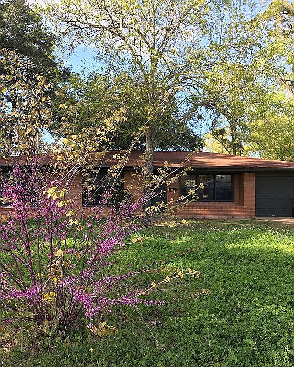 1st image of 734 Garden Acres Blvd