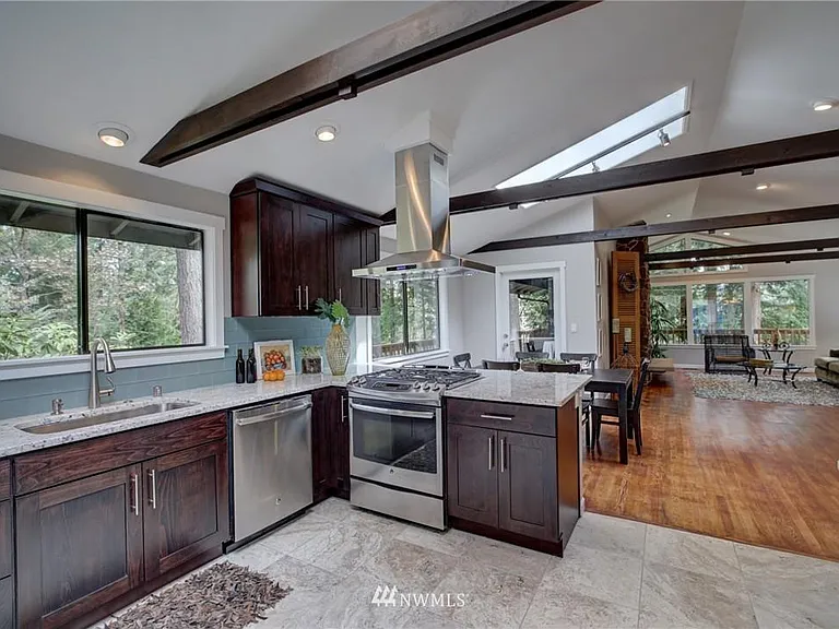 12814 NE 4th Pl — Photo 7