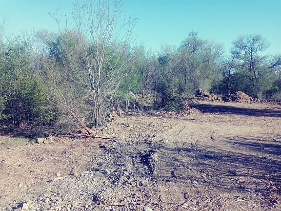 5th image of 8818 Elroy Rd