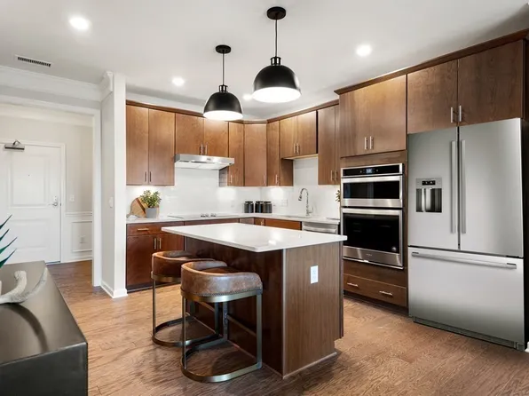 4206 Pennington Dr #206, Walpole, MA 02081