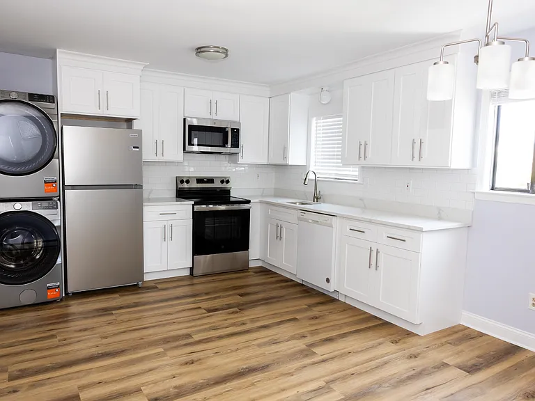 79 Victory St #3 — Photo 9