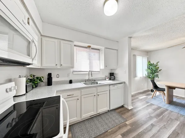 1711 E Walnut Lawn St #H, Springfield, MO 65804