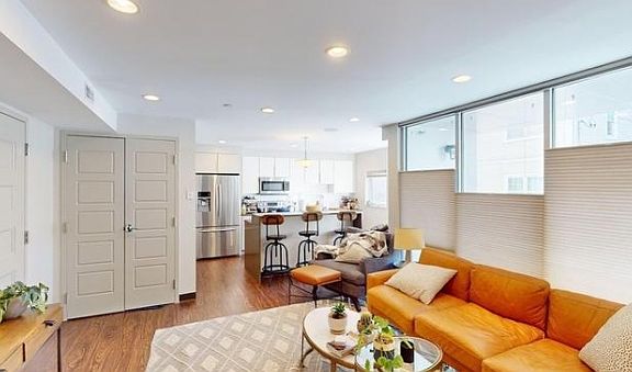 4th image of 11 Dorchester St #204