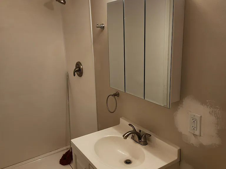 128 S 7th St #2 — Photo 19