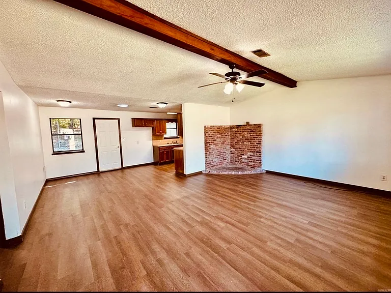 220 Long Beach Dr — Photo 8