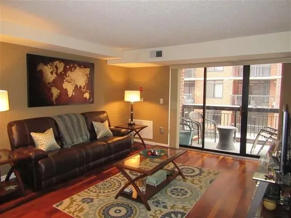 700 1st Street image 1 of 10