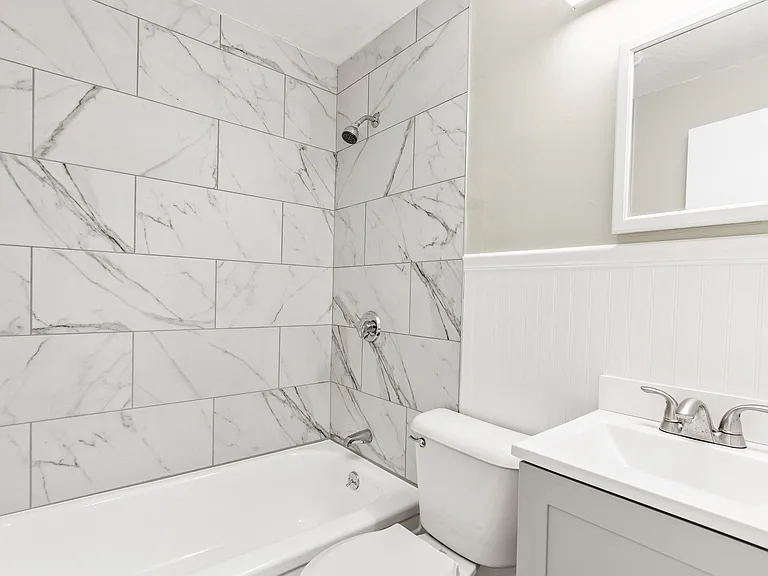 3 Elaine St #33 — Photo 33