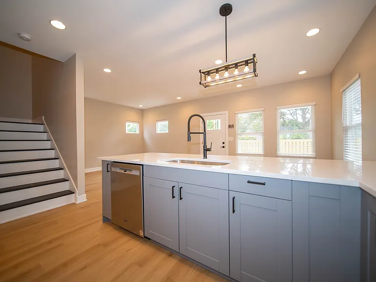 4816 Norwaldo Ave — Photo 3
