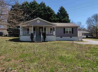 1150 Beacon Light Rd, Spartanburg, SC 29307