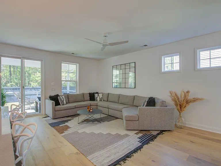 2137 Oyster Reef Ln — Photo 3