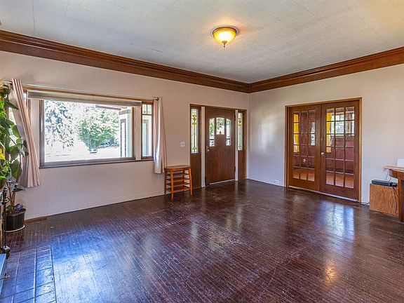 4th image of 5024 E 29th Ave