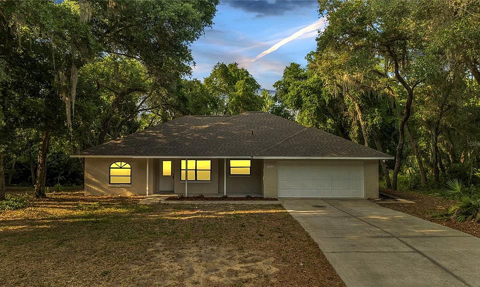 1st image of 702 VILLAGE COURT