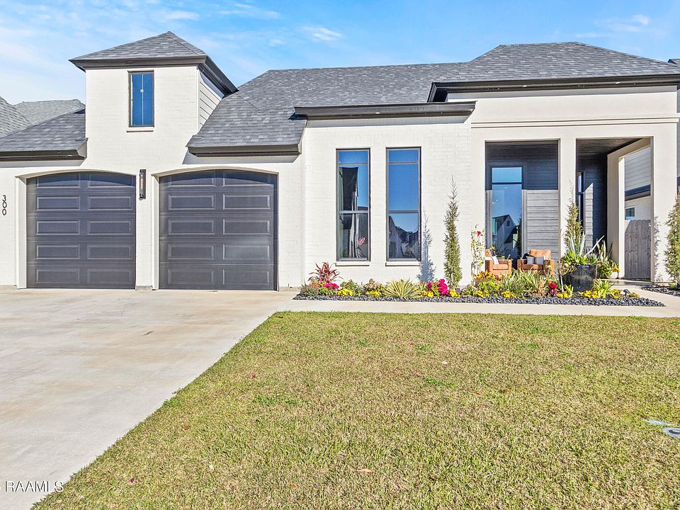 1st image of 300 Alexander Palm Way