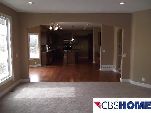 4th image of 5105 Clearwater Dr