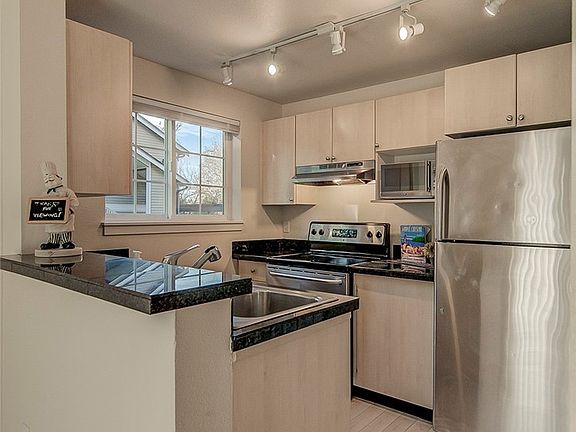 3rd image of 10619 SE 261st Pl APT E106