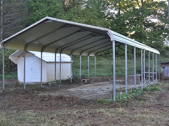 2nd image of 1180 Ball Hollow Road