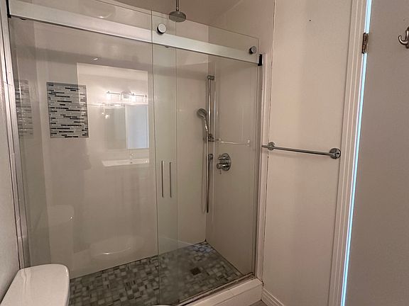 5th image of 959 S Gramercy Pl #4019a8af5