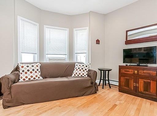 4th image of 102 Hampshire St #A